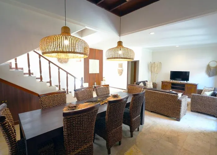 Villa Marie - - 6 Bedroom 4 Bathroom - Great Location ! Kuta (Bali)