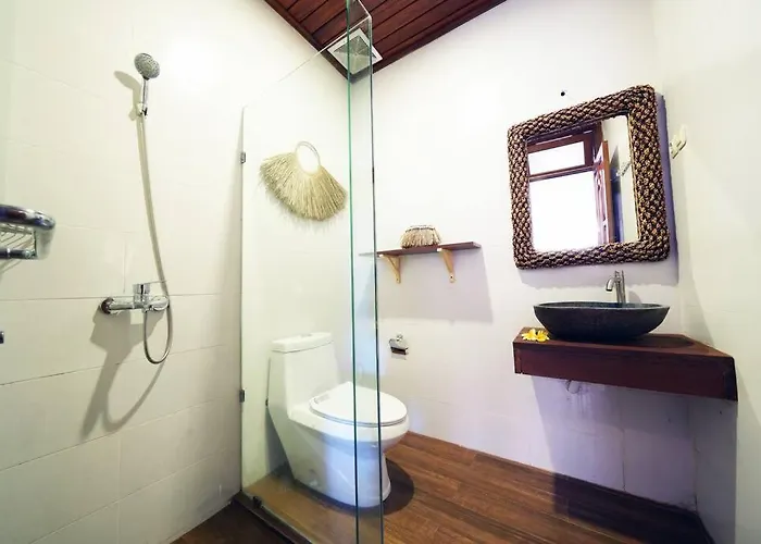 Marie - - 6 Bedroom 4 Bathroom - Great Location ! Villa Kuta (Bali)