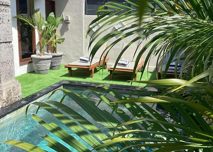 Villa Marie - - 6 Bedroom 4 Bathroom - Great Location ! *